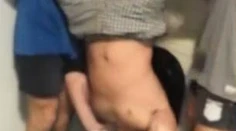 Reťazová hra v pití zabíja. Dvaja mladíci sa upili na smrť