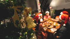 Stretávaniu rodín cez Vianoce nezabránime. Odborník má preto pre všetkých jednoduchú radu