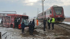 Nešťastie v Srbsku: Vlak vrazil do autobusu so školákmi, zahynuli piati ľudia