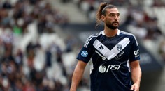 Patril medzi hviezdy Premier League, no teraz sa upísal slávnemu klubu, ktorý vyhlásil bankrot