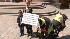 Zúfalá matka sa rozhodla k zúfalému činu. Hrozí, že s troma deťmi zostanú na ulici