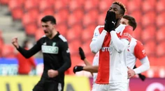 Senzácia?! Líder Slávia Praha doma prehral s poslednou Karvinou, kurz bol 1:27