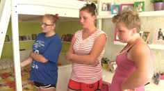 Zbierka pre tri siroty rozhádala rodinu. Kde je vlastne pravda?