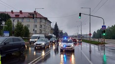 Tragická ranná nehoda. V Banskej Bystrici zrazilo auto na priechode chodca