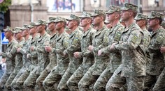 Ukrajinský parlament po mesiacoch odkladov prijal kontroverzný zákon, ktorý nahneval mnohých vojakov