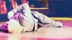 Meat Loaf je v stabilizovanom stave; skolaboval pre "vážnu dehydratáciu"