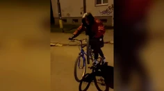 VIDEO: Na vlastné oči videl, ako kradnú bicykle. Tomu, čo nasledovalo, by ste bez videa neuverili