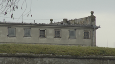 Služobný pes vyvolal v leopoldovskej väznici rozruch. Bomba v balíku sa nakoniec nepotvrdila