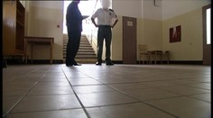 Nezvyčajné praktiky! Šéfa polície obvinili z prevádzačstva