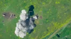 Ničivý útok na rodné mesto Zelenského. Rusi zasiahli päťposchodový dom, hlásia tri obete