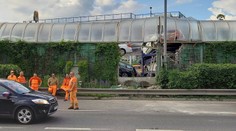 FOTO: Hrozivo vyzerajúca nehoda na D1 pri Petržalke. Zranili sa aj dve deti