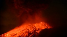 Sopka Popocatepetl vstúpila do fázy nepretržitých výbuchov