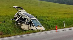 Tragické ráno pri Raslaviciach. Nehoda si vyžiadala jednu obeť, ďalší šiesti sú zranení