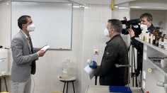 Koniec odpadu z rúšok? V Česku vyvinuli ochranné pomôcky rozložiteľné v prírode