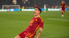 Liverpool nedokázal odvrátiť vypadnutie. V talianskom súboji sa z postupu tešil AS Rím