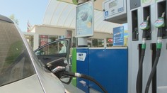 Tankujeme na západe Slovenska za iné sumy ako na východe? Pozrite si, čo odhalil náš prieskum