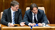 Minister Kaliňák zostáva vo funkcii, koalícia ho podržala