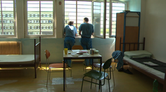 Niektorí mohli voliť, iní nie. Takto vyzerali voľby za mrežami