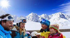 Dovolenka bez testov na covid: V týchto 35 krajinách ich nepotrebujete