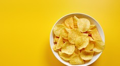 Obľúbená príchuť chipsov má dostať stopku. Vedci zistili, že môže ničiť ľudskú DNA
