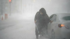 Snehová víchrica zasiahla východ USA, hlásia i jednu obeť