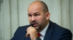 Peter Pčolinský úradnícku vládu odmieta. Po páde vlády by podľa neho mali nasledovať predčasné voľby
