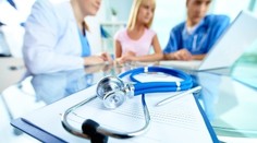 Poľska vláda zvýši po protestoch výdavky na zdravotníctvo