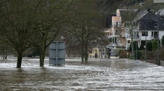 Silné dažde potrápili strednú Európu: Výpadky elektriny v Rakúsku a záplavy v Nemecku