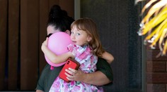 Austrálska Maddie je už doma s rodinou. Únosca bol posadnutý bábikami a vytváral si imaginárnu rodinu