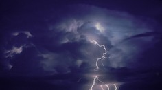 V Sydney zasiahol blesk štyroch ľudí, stratili vedomie a skončili s popáleninami