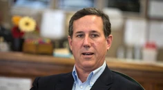 Rick Santorum odstúpil z boja o republikánsku prezidentskú nomináciu