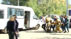 Počet obetí masakra v škole stúpol na 21, obete už identifikovali