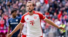 Bayern nedal šancu Bochumu v zostave s Berom, Kane sa zaskvel hetrikom. Výhru Dortmundu zabezpečil Reus