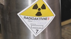 Suterény nemocníc sú plné nebezpečných rádioaktívnych zariadení. Ukážeme vám, ako ich likvidujú