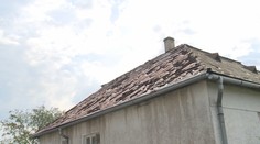 Po ničivej búrke vie so škodami na domoch pomôcť poistenie. V porovnaní so zahraničím však zaostávame