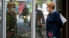 Izrael reaguje na šírenie variantu delta. V interiéri sa opäť budú nosiť rúška