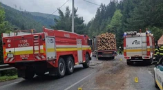 Vážna zrážka na Čertovici. Horský priechod uzavreli v oboch smeroch