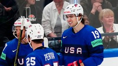 VIDEO: USA deklasovalo Francúzsko a pohodlne dokráčalo k výhre. Vrece s gólmi sa roztrhlo v tretej tretine