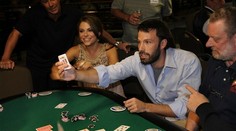 Je na tom Ben Affleck tak zle? Prichytili ho, ako podvádza v kasíne