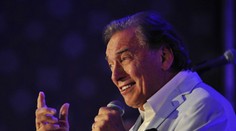 Karel Gott opäť v nemocnici. Škaredý pád!