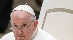 Pápež varuje: Hrozí, že konflikt na Ukrajine sa stane zabudnutou vojnou