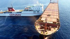 Pri pobreží Korziky sa zrazili dve nákladné lode