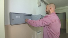 Je to záhada! Muž tvrdí, že očkovaný nie je, no potvrdenie o vakcinácii si našiel v schránke