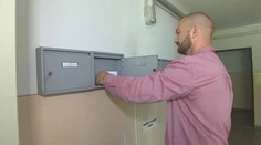Je to záhada! Muž tvrdí, že očkovaný nie je, no potvrdenie o vakcinácii si našiel v schránke