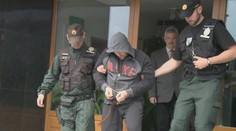 Bankový lupič Jaroslav (44), ktorého policajti postrelili v Kremnici, sa postavil pred sudcu