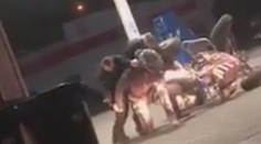 VIDEO: Dvojica českých policajtov nedokázala spacifikovať muža. Ten im ušiel na štvorkolke