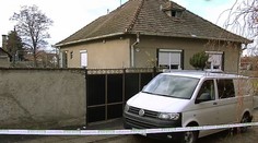 Brutálny útok na dôchodkyne. Lupič na nich v dome zaútočil mačetou