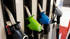 Ceny palív sa po dlhom čase pohli. Benzín príjemne prekvapil