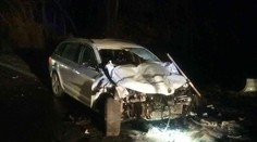 Tragická nehoda pri Lučenci si v piatok večer vyžiadala dva ľudské životy