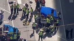 V Melbourne vrazilo auto do ľudí, teroristické pozadie polícia vylúčila